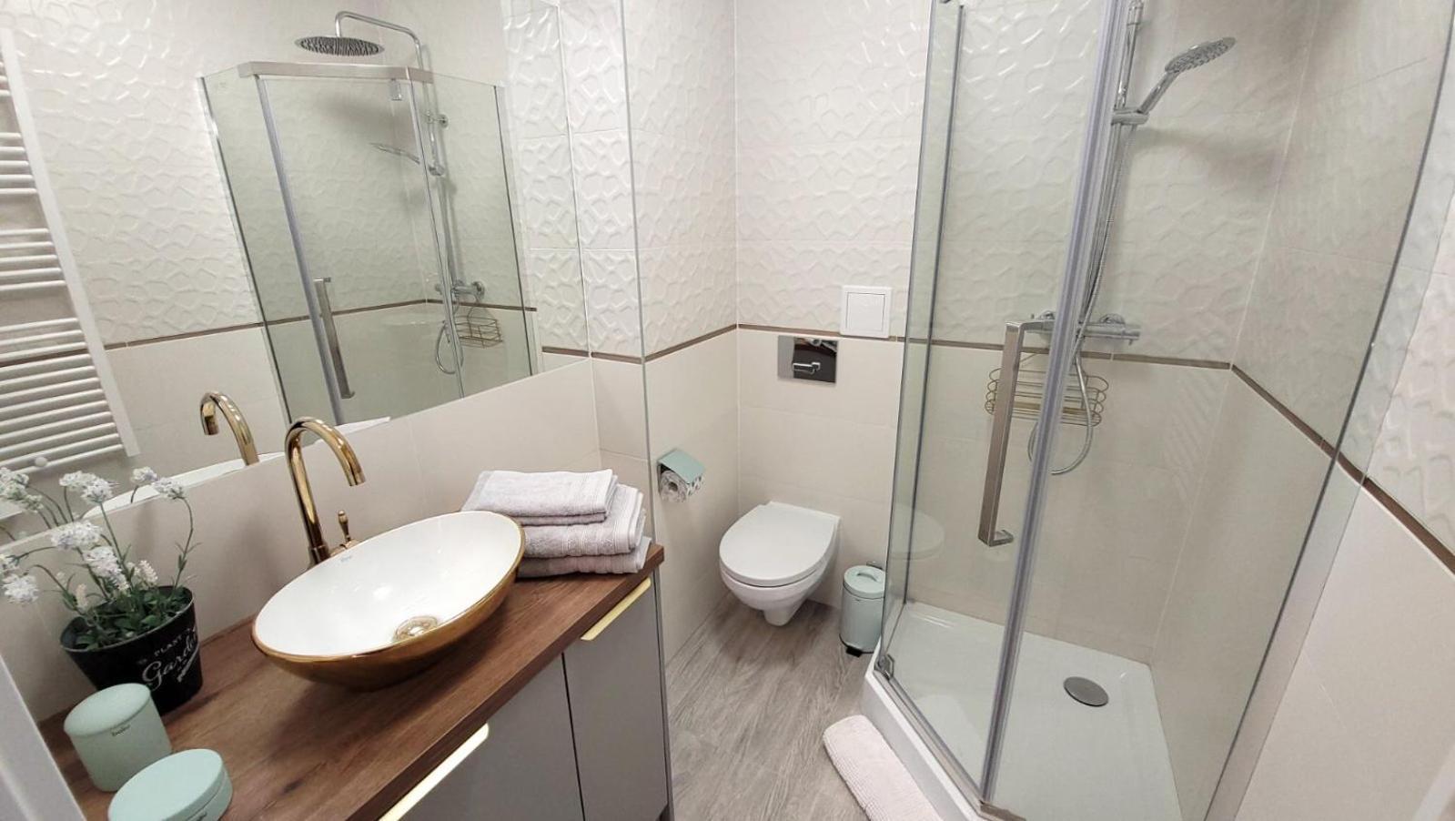 Polonia Apartments Лодз Екстериор снимка